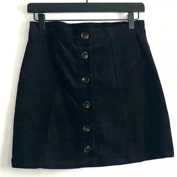 Harper Dresses & Skirts - NWT, Francesca’s Harper Heritage, Corduroy Mini Skirt W/ Buttons, Size SMALL
